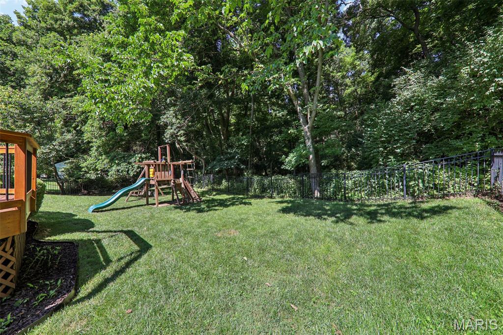 223 Wynstay Avenue Property Photo 38