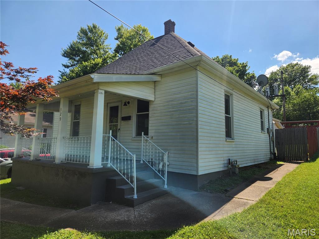 329 N Aurora Street Property Photo 4