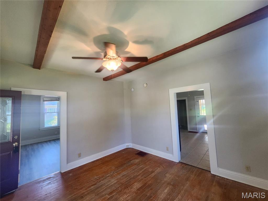 329 N Aurora Street Property Photo 10