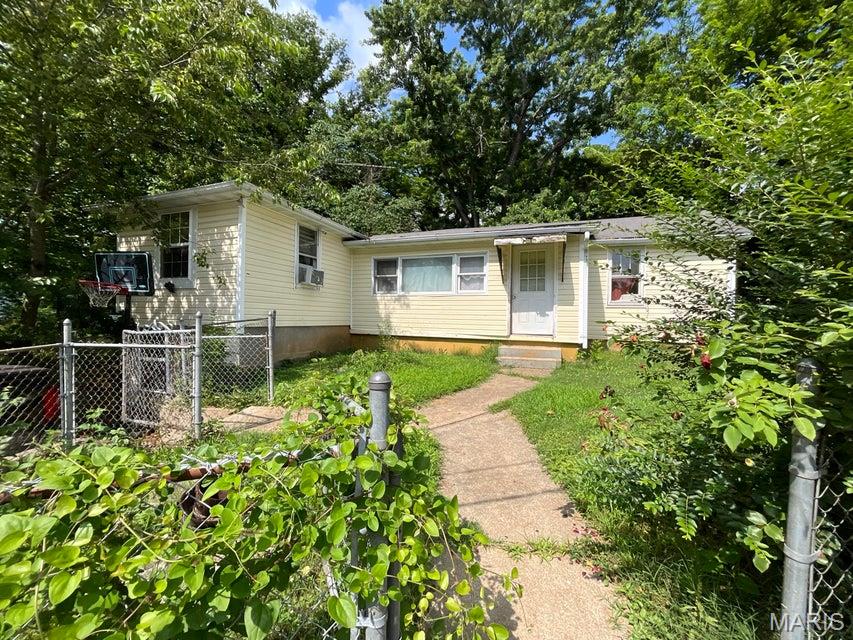 429 S Thayer Avenue Property Photo 1