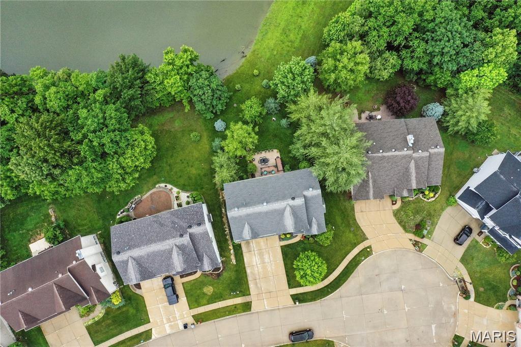 27 Carlton Lake Court Property Photo 30
