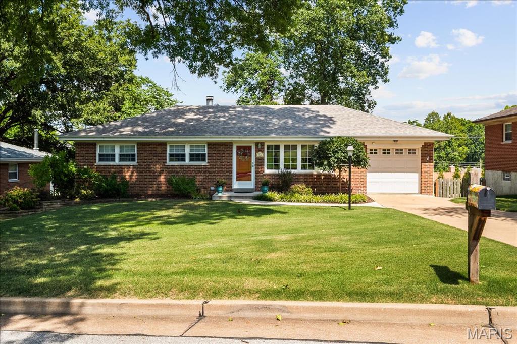 8822 Crest Oak Lane Property Photo 1
