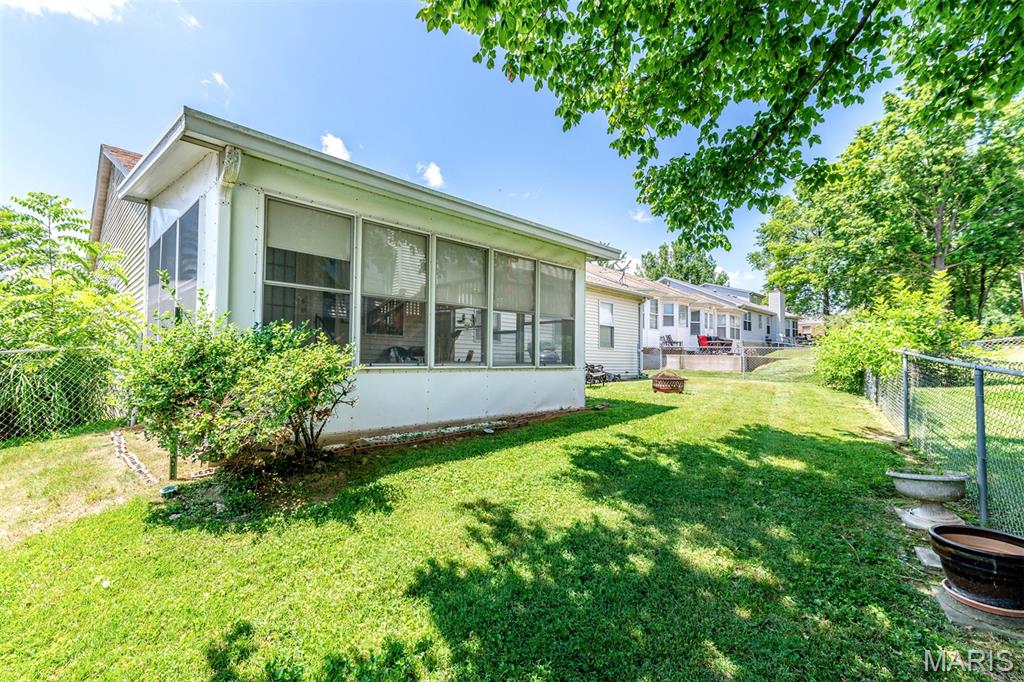 9627 Chamblin Drive Property Photo 8