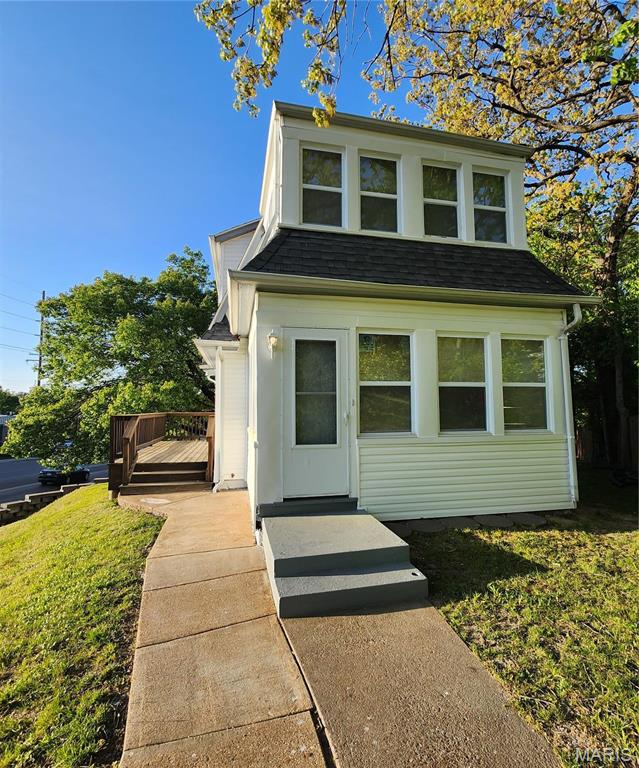 2020 S Brentwood Boulevard Property Photo 3