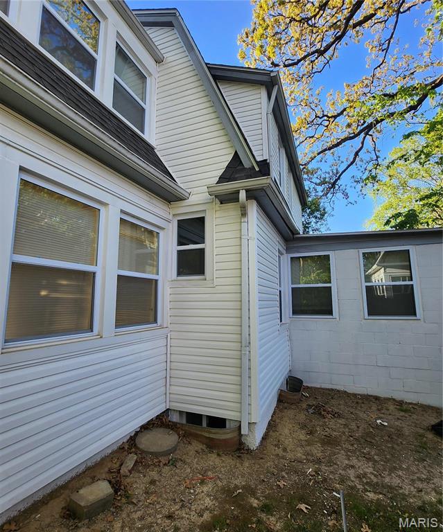 2020 S Brentwood Boulevard Property Photo 4