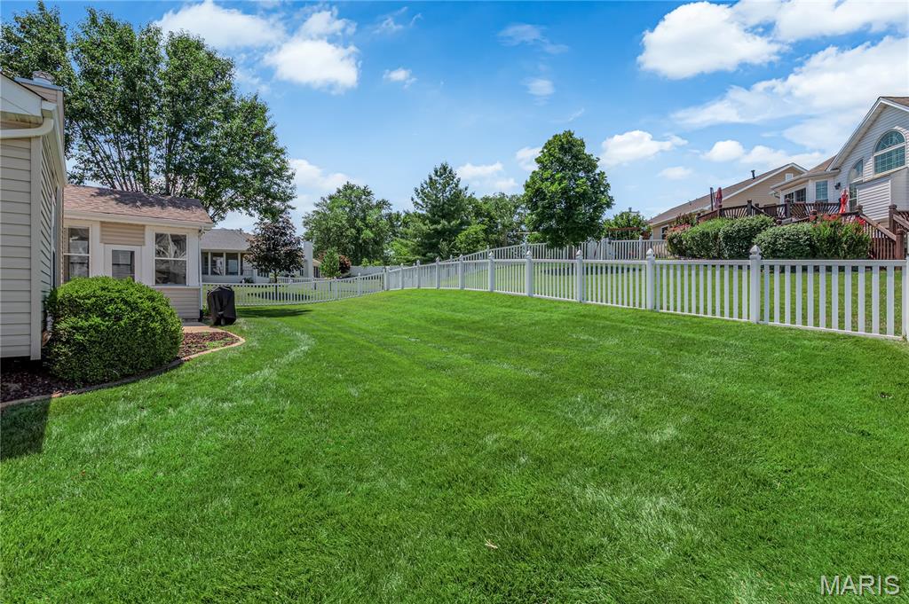 1249 Yorktown Drive Property Photo 3