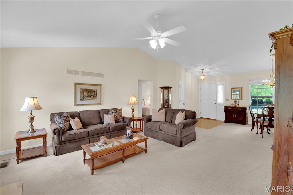 1249 Yorktown Drive Property Photo 16