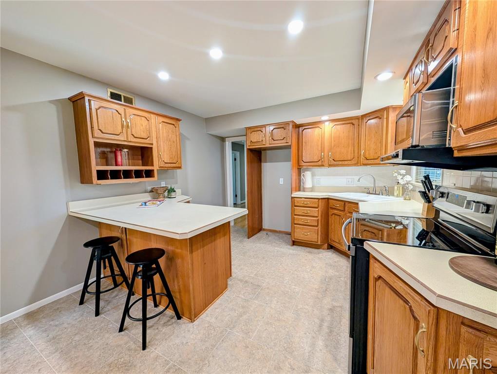 458 Woodlawn Estates Drive Property Photo 11