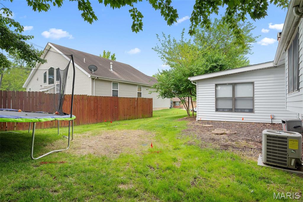 2 Country Farm Boulevard Property Photo 5