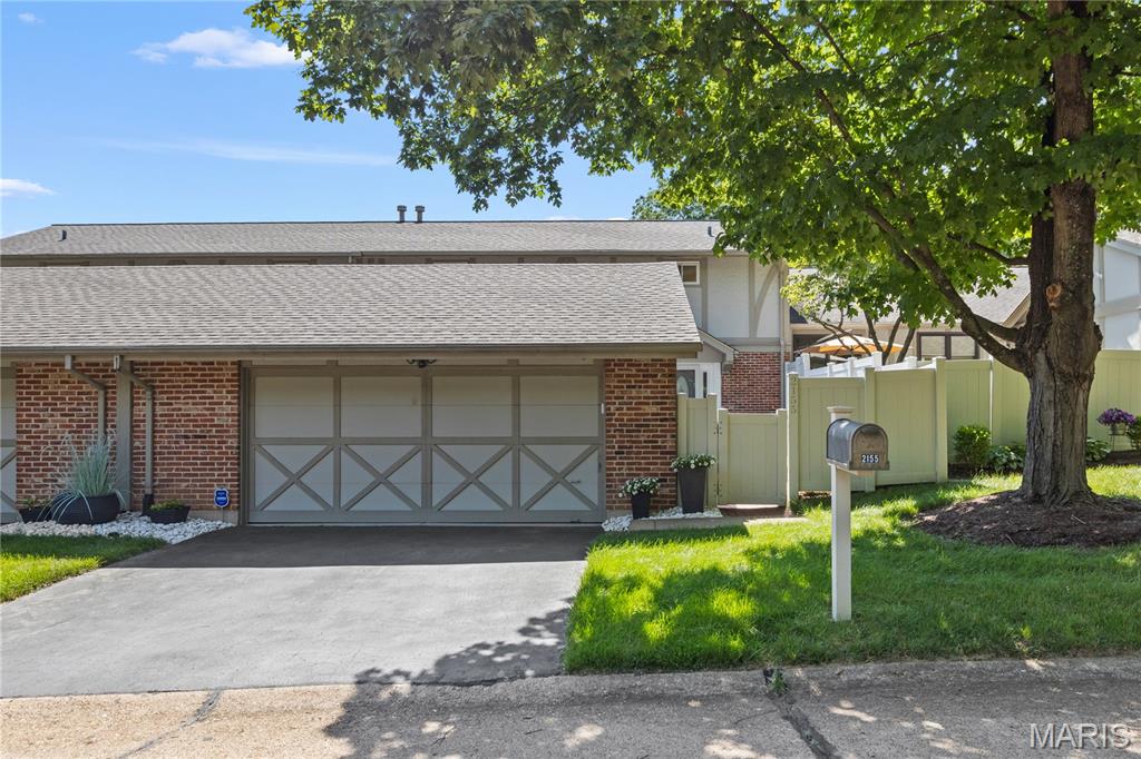 2155 Mason Green Drive Property Photo 1