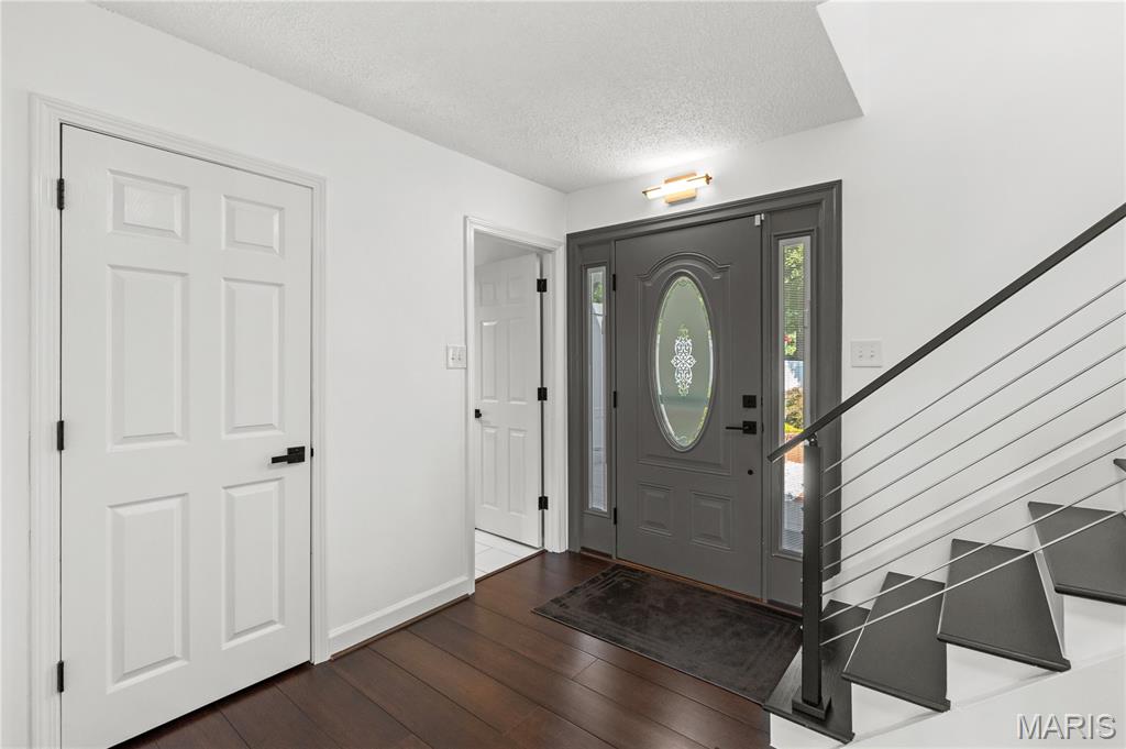 2155 Mason Green Drive Property Photo 3