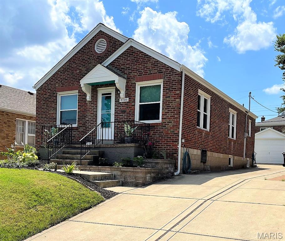 5105 Lenox Avenue Property Photo 1