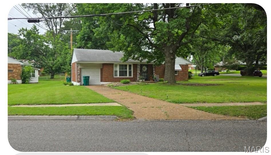 1100 Wentworth Drive Property Photo 1