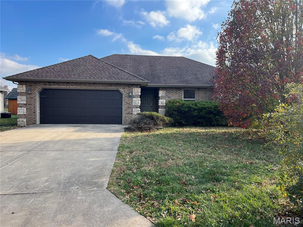 950 E Lily Drive Property Photo 1