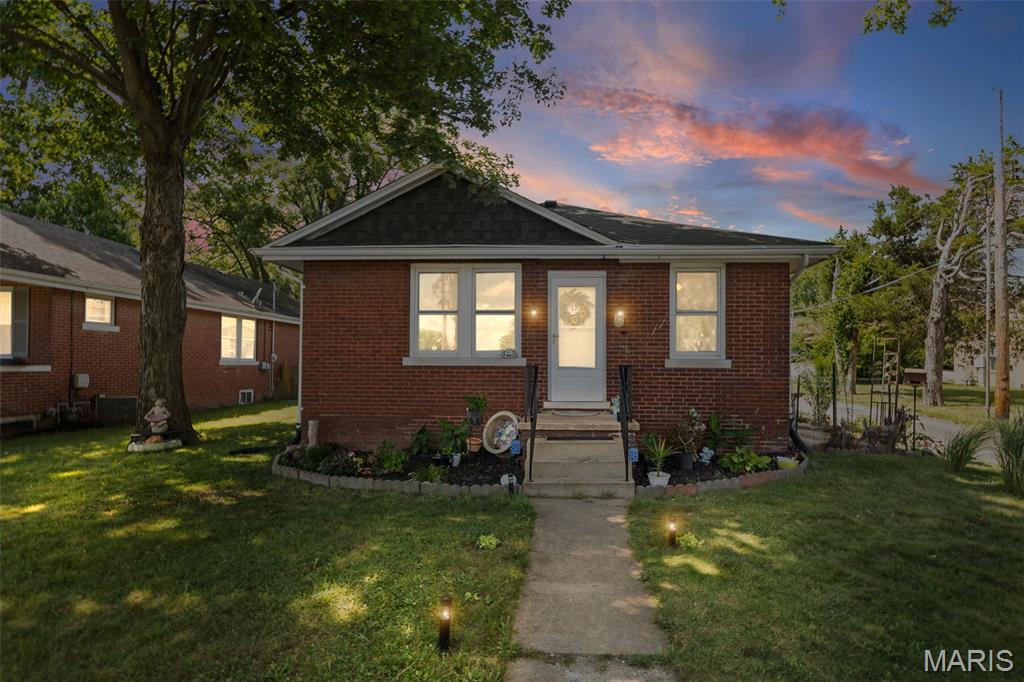 15 S 71st Street Property Photo 1