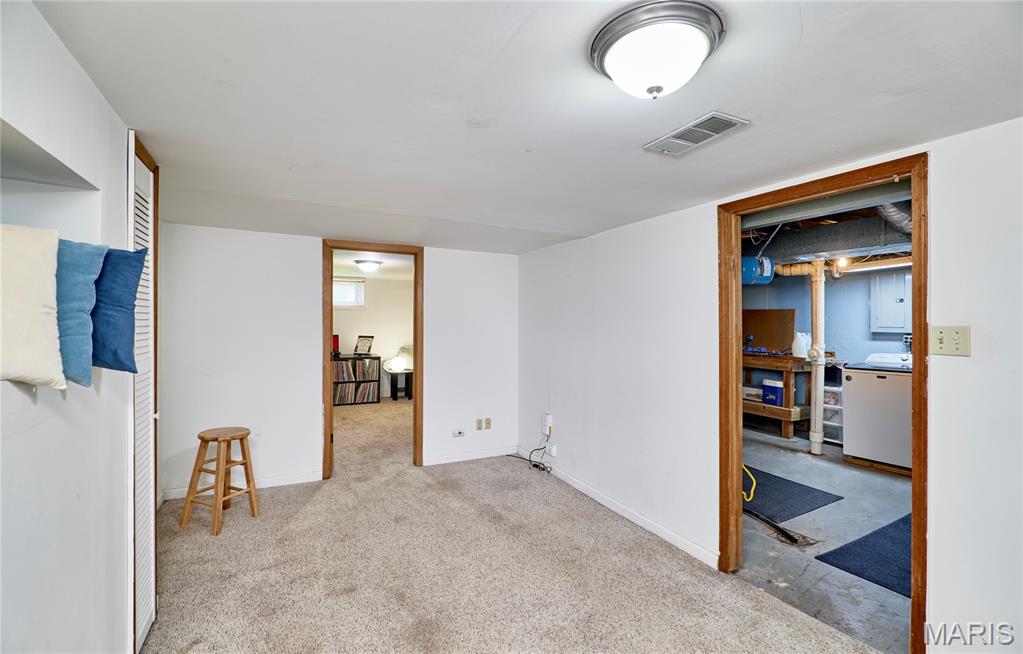 3109 Pearl Harbor Drive Property Photo 17