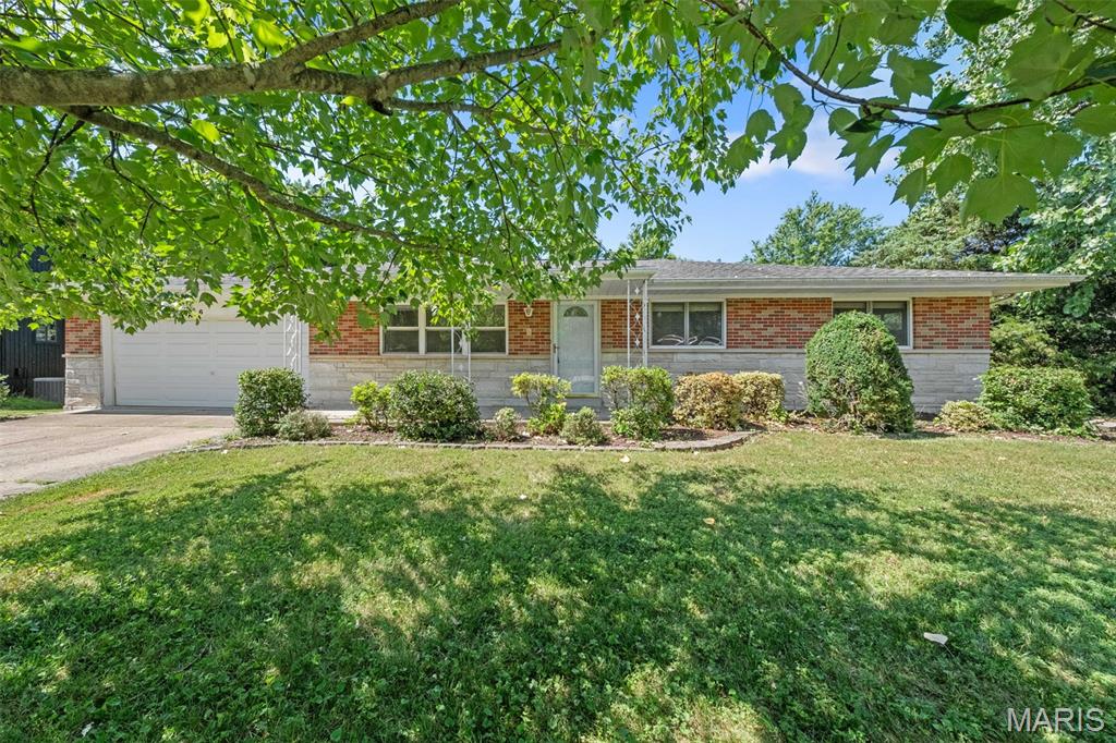 6 Ashgate Court Property Photo 1