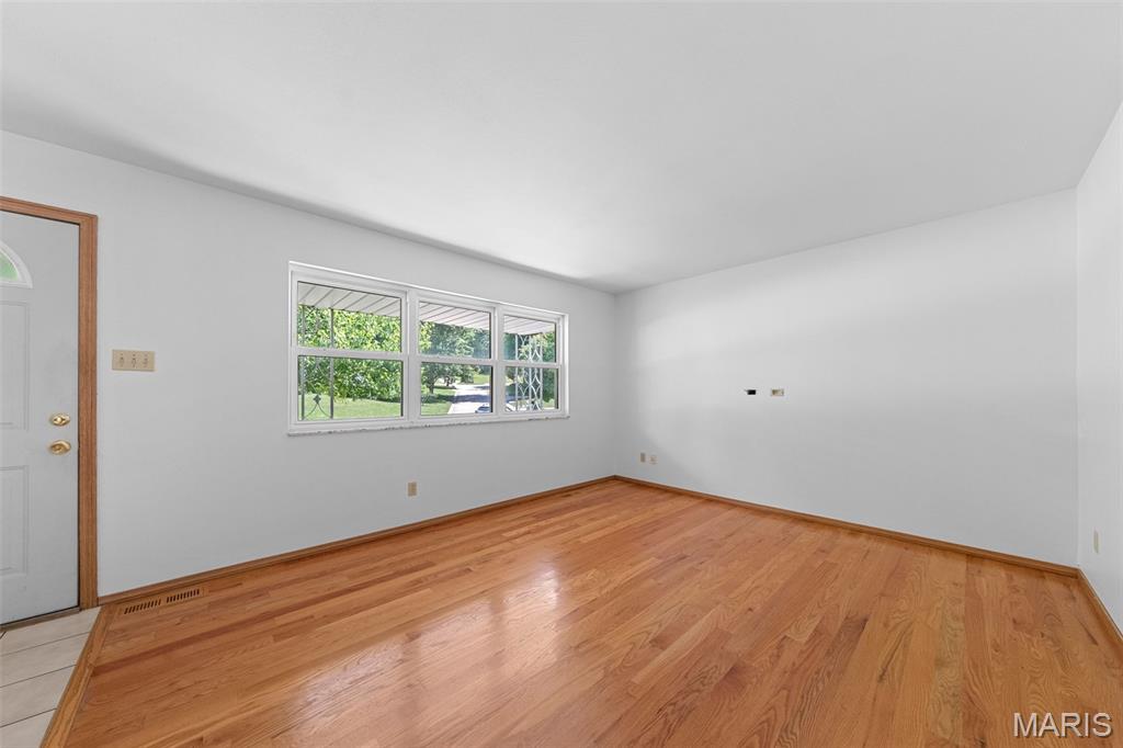 6 Ashgate Court Property Photo 5