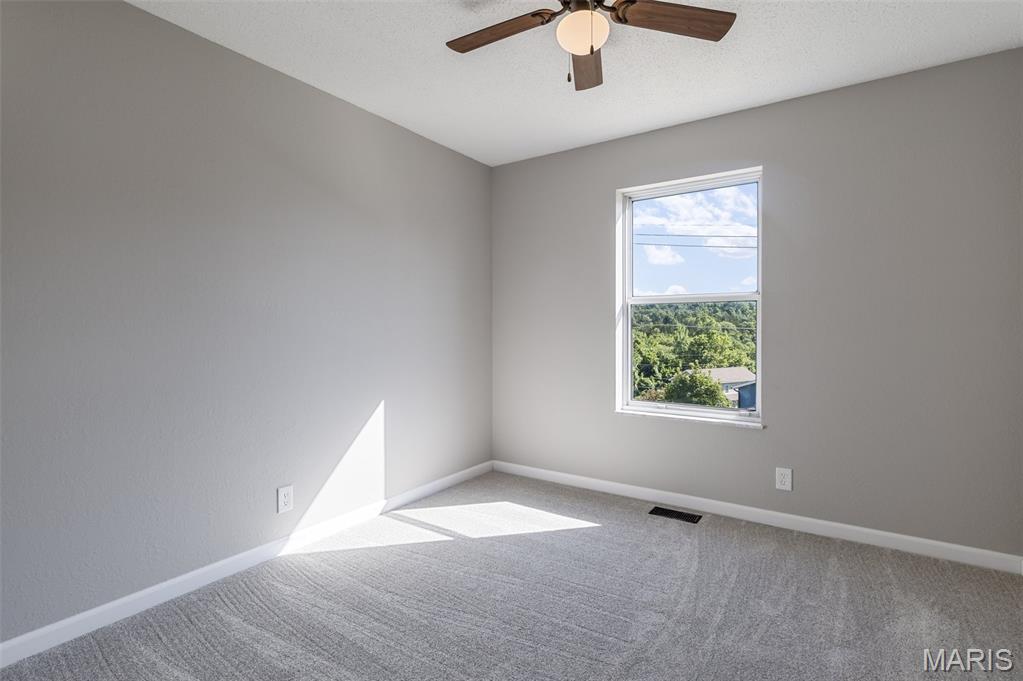 2120 Meadow Brook Drive Property Photo 16