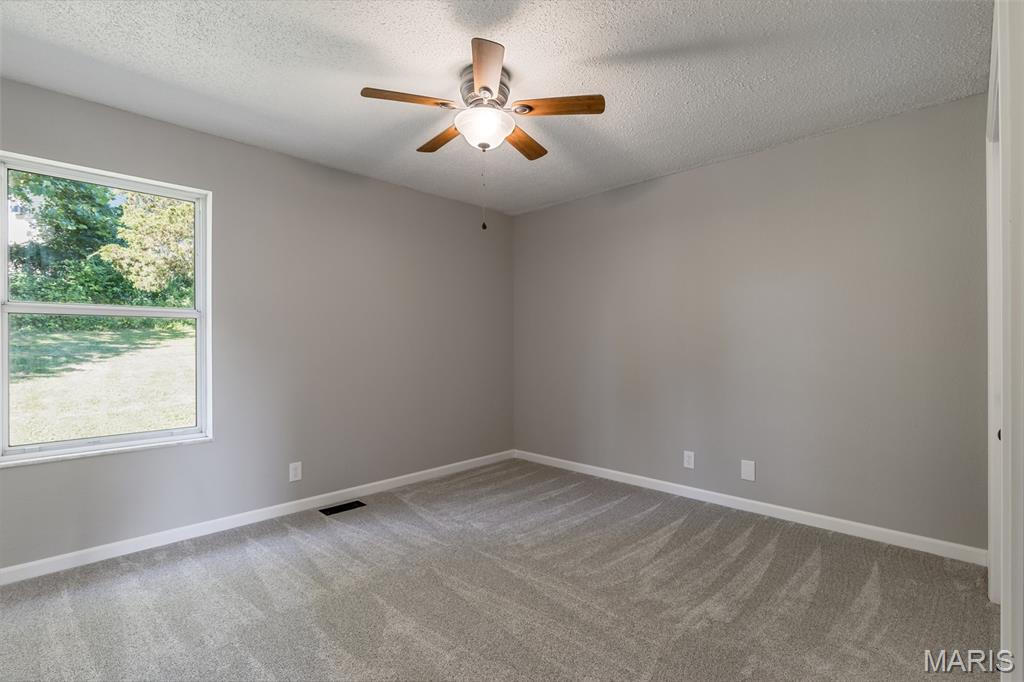 2120 Meadow Brook Drive Property Photo 18