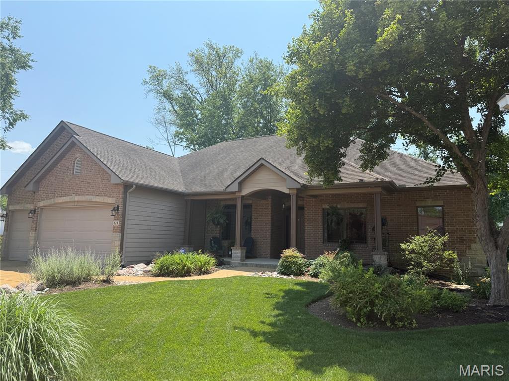 824 Ringer Court Property Photo 4
