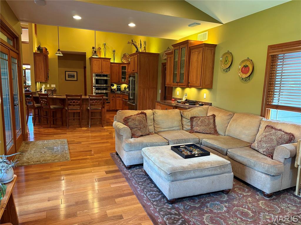 824 Ringer Court Property Photo 17