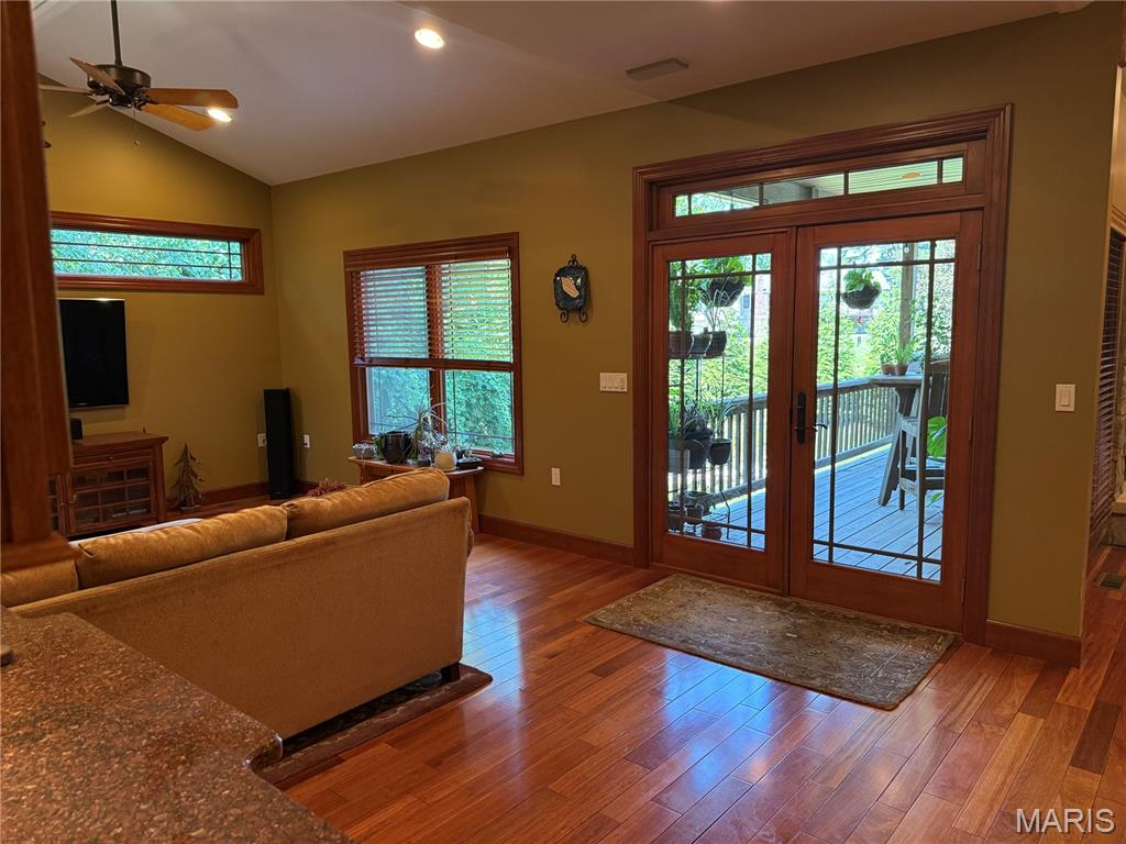 824 Ringer Court Property Photo 20
