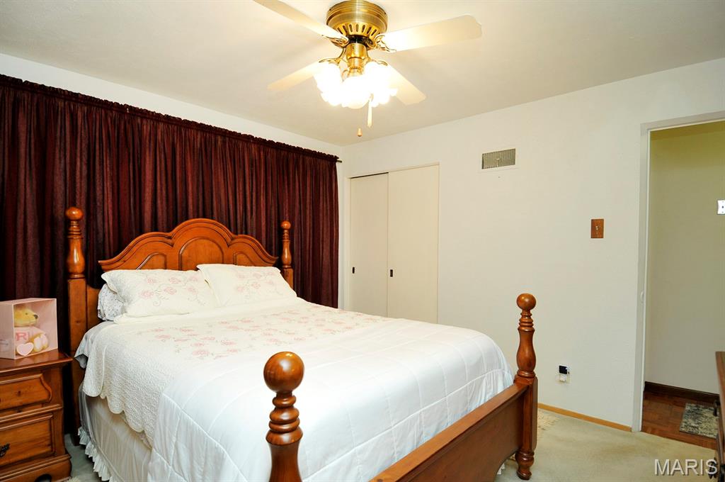 937 Regina Avenue Property Photo 16