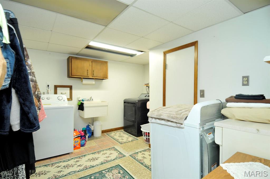 937 Regina Avenue Property Photo 29