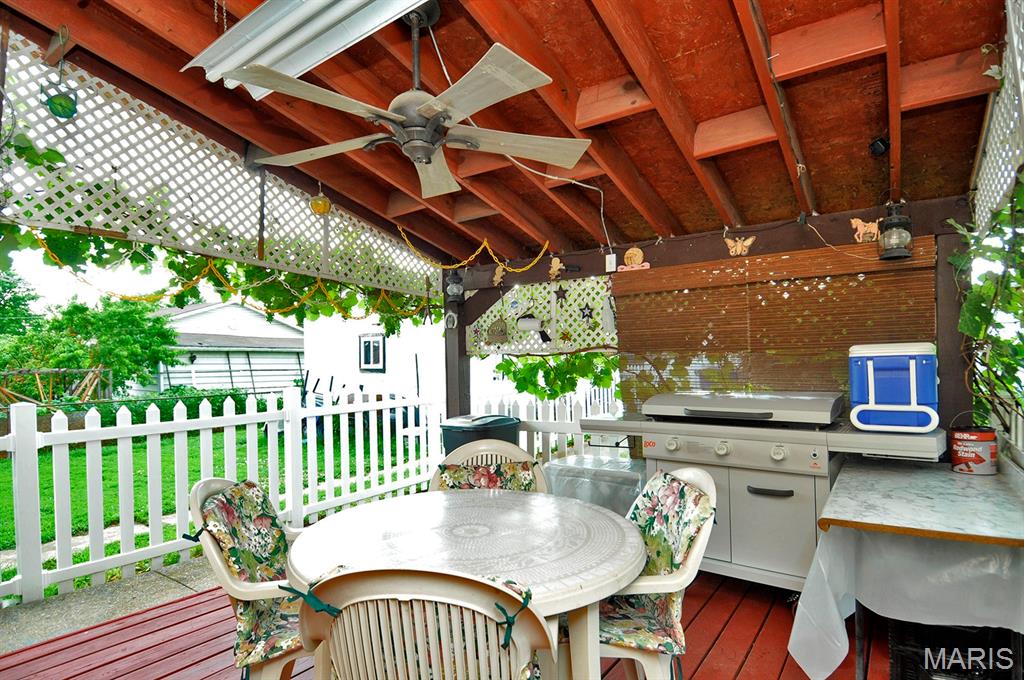 937 Regina Avenue Property Photo 33