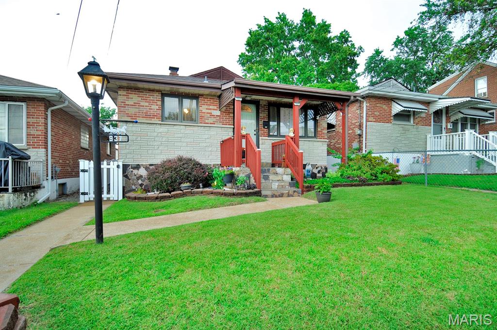 937 Regina Avenue Property Photo 42