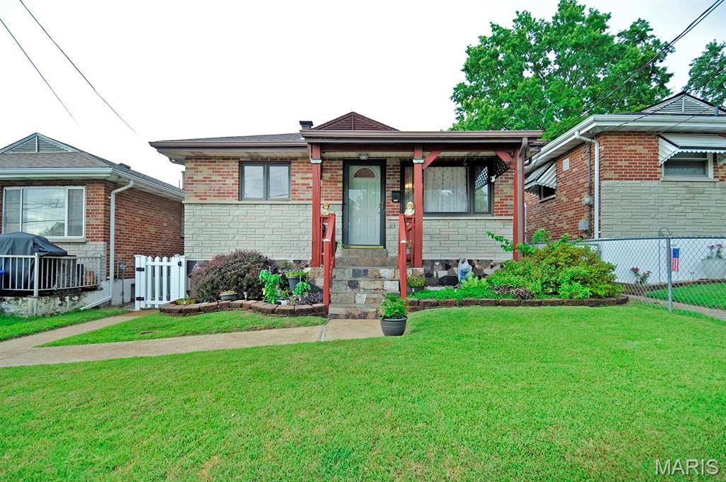 937 Regina Avenue Property Photo 43