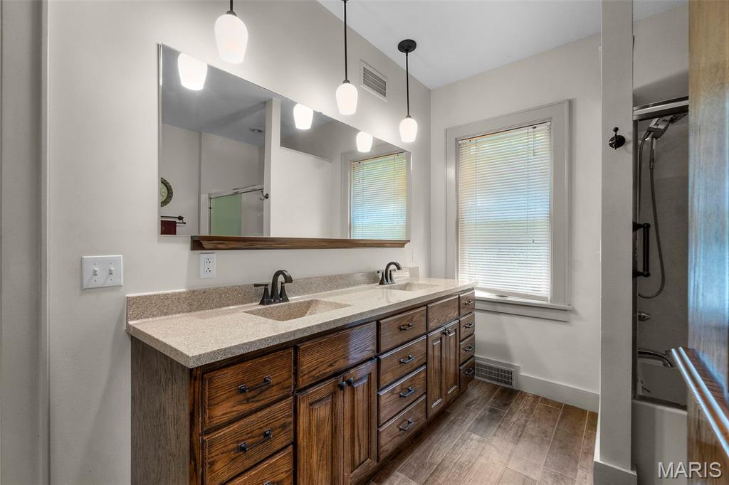 2 Schonoff Lane Property Photo 33