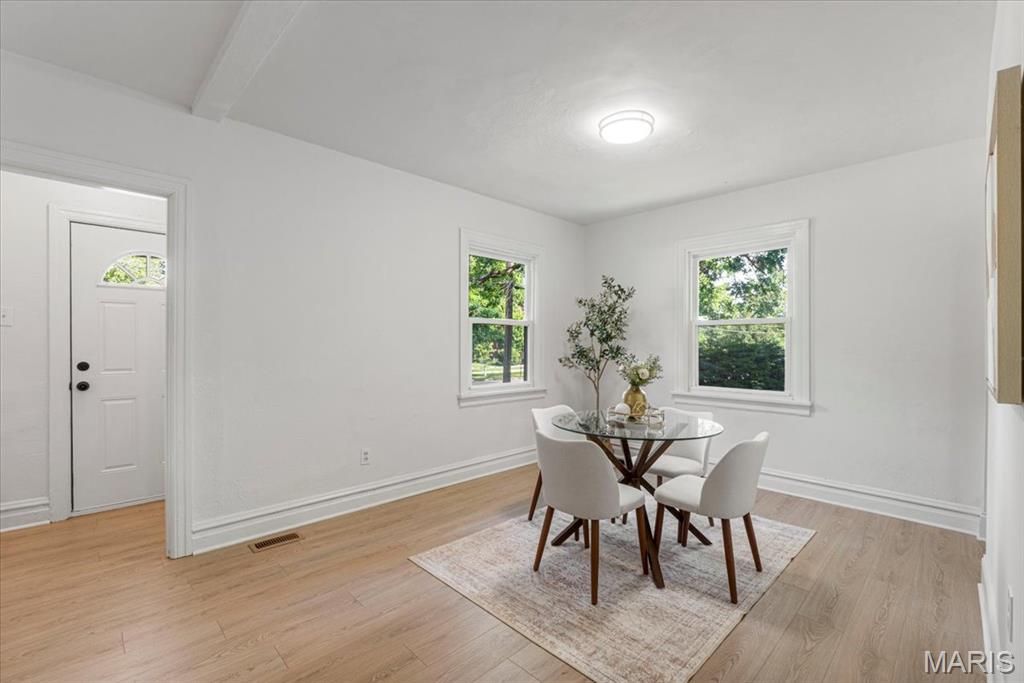 1436 S Elm Avenue Property Photo 8