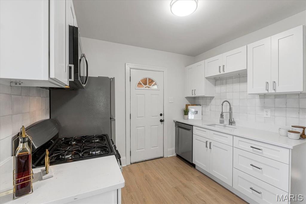 1436 S Elm Avenue Property Photo 10