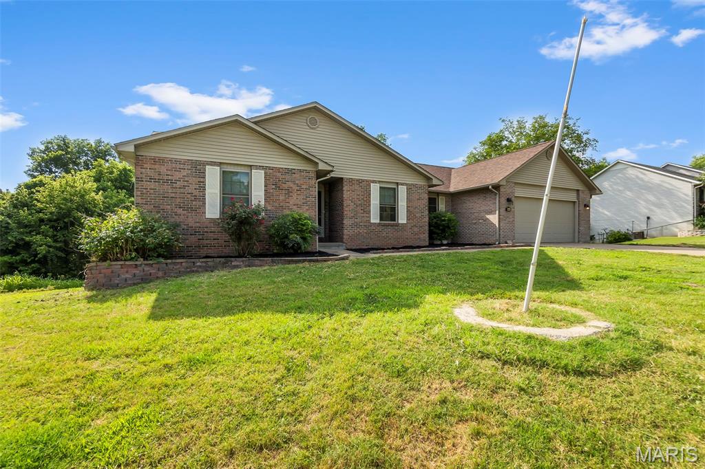 2449 Brittany Drive Property Photo 3