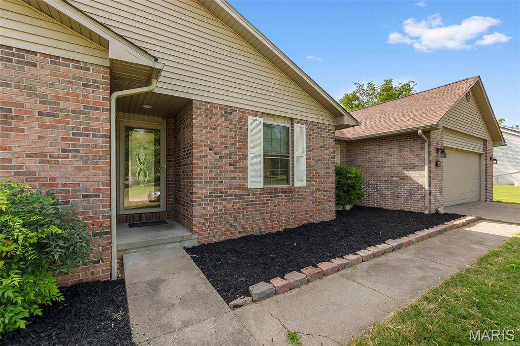 2449 Brittany Drive Property Photo 4