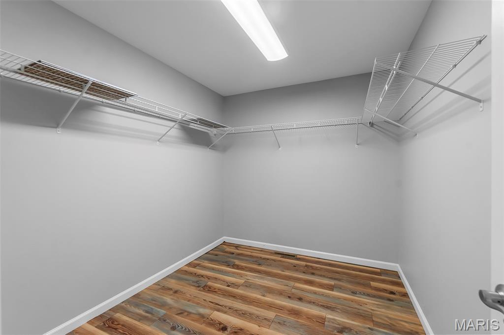 2449 Brittany Drive Property Photo 14