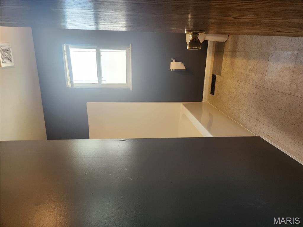 707 Silver Street Property Photo 4