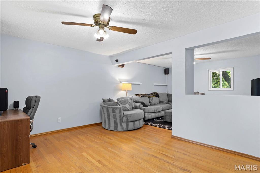 123 Appletree Lane Property Photo 7