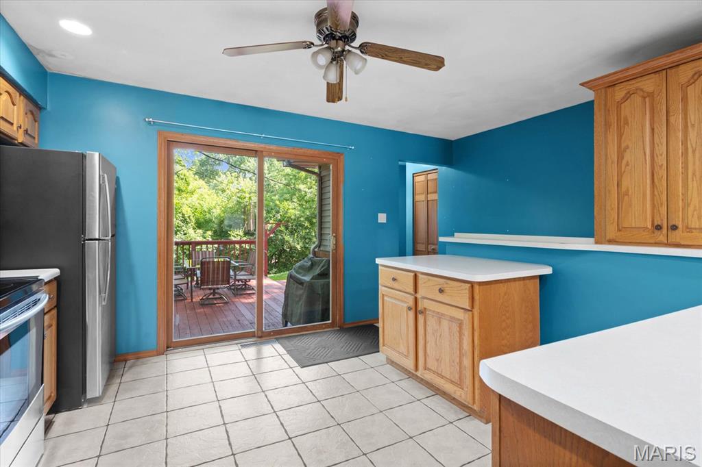 123 Appletree Lane Property Photo 16