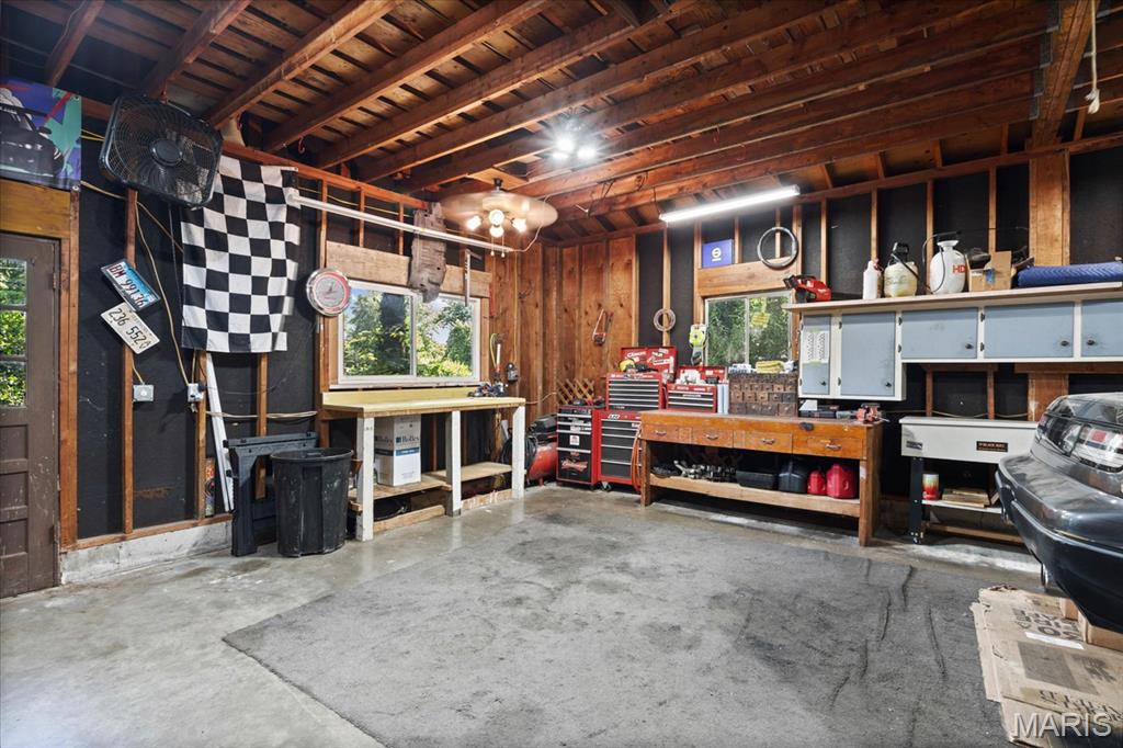 123 Appletree Lane Property Photo 39
