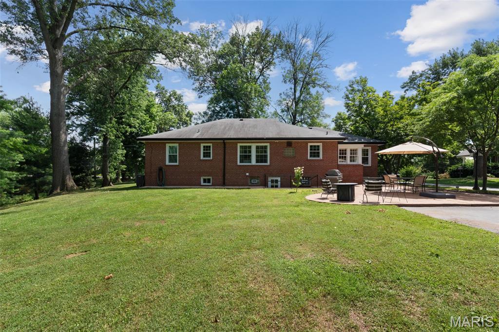 4144 S Lindbergh Boulevard Property Photo 7