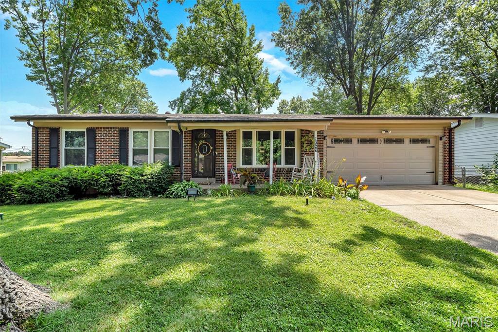 1326 Petite Drive Property Photo 1