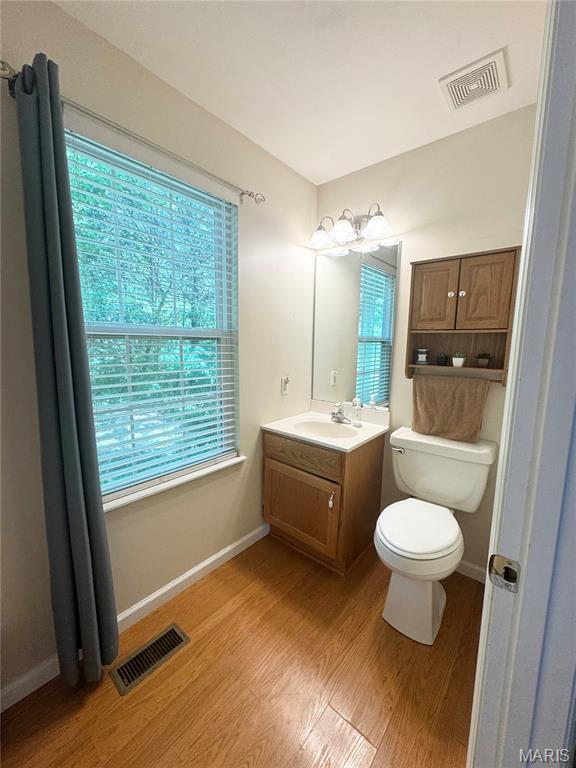 501 Arrowhead Point Property Photo 10