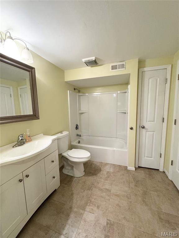 501 Arrowhead Point Property Photo 29