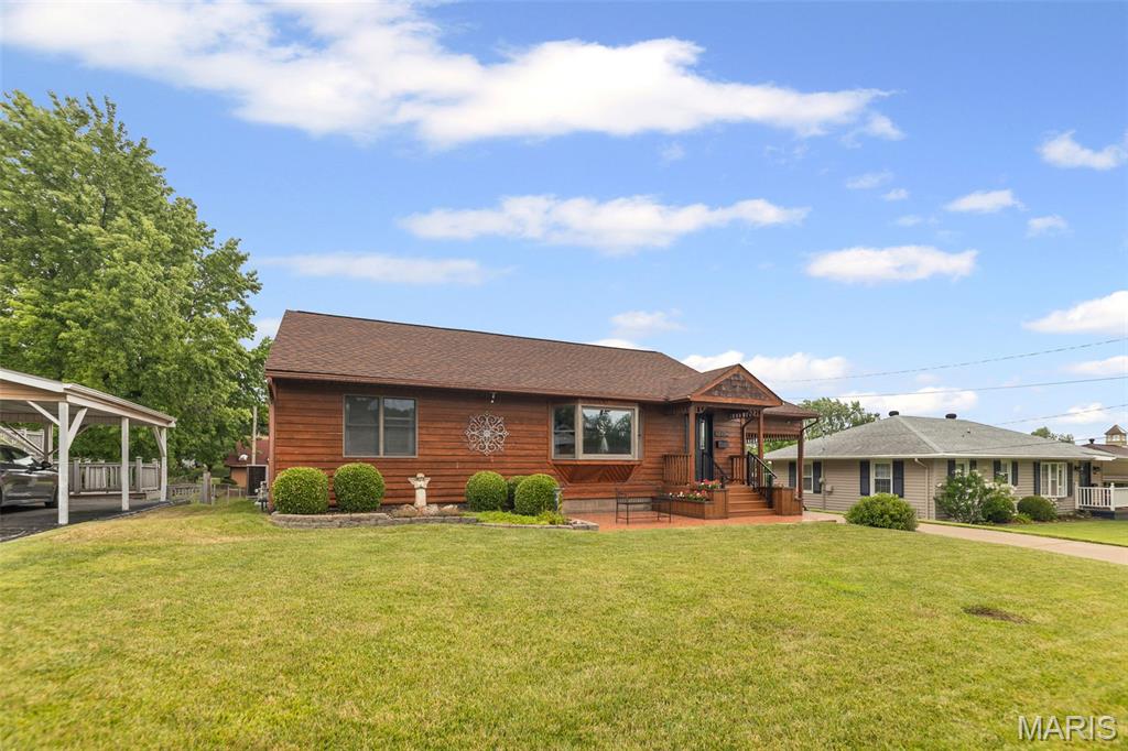 207 Ladd Street Property Photo 4