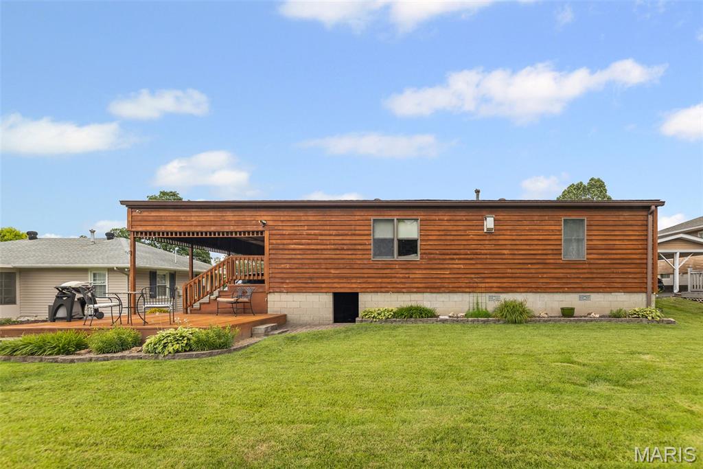 207 Ladd Street Property Photo 7