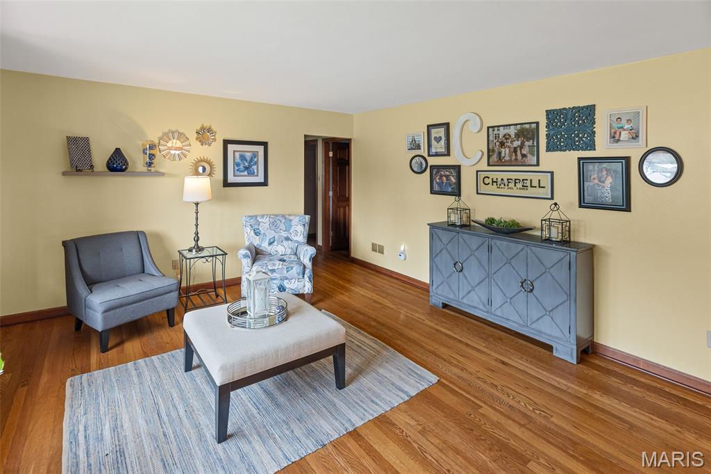 207 Ladd Street Property Photo 8