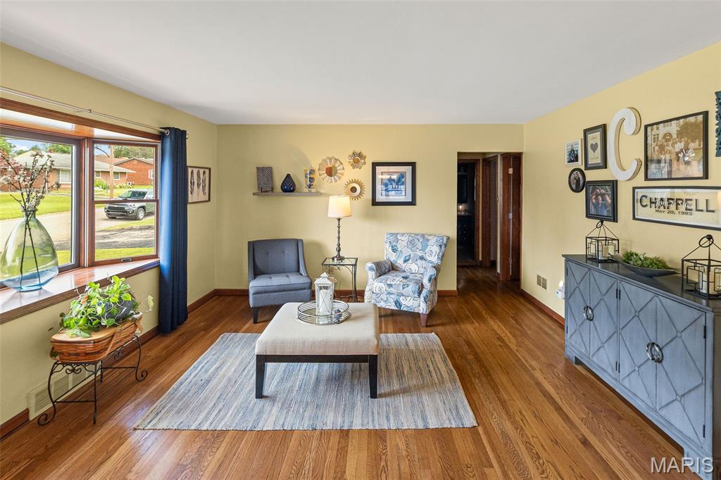 207 Ladd Street Property Photo 9